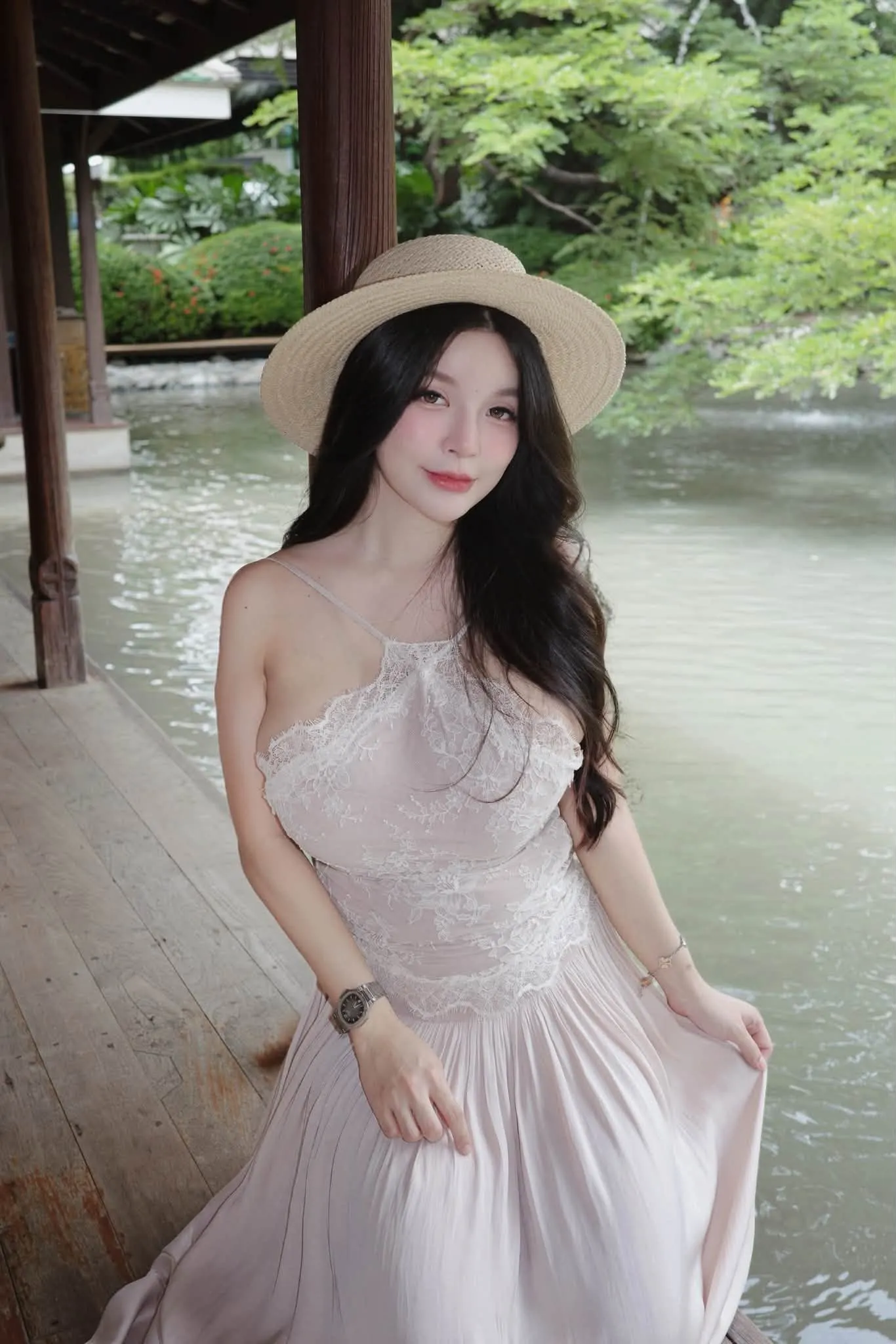 น้องสปายจุ้บ วันวิสาข์ เน็ตไอดอล